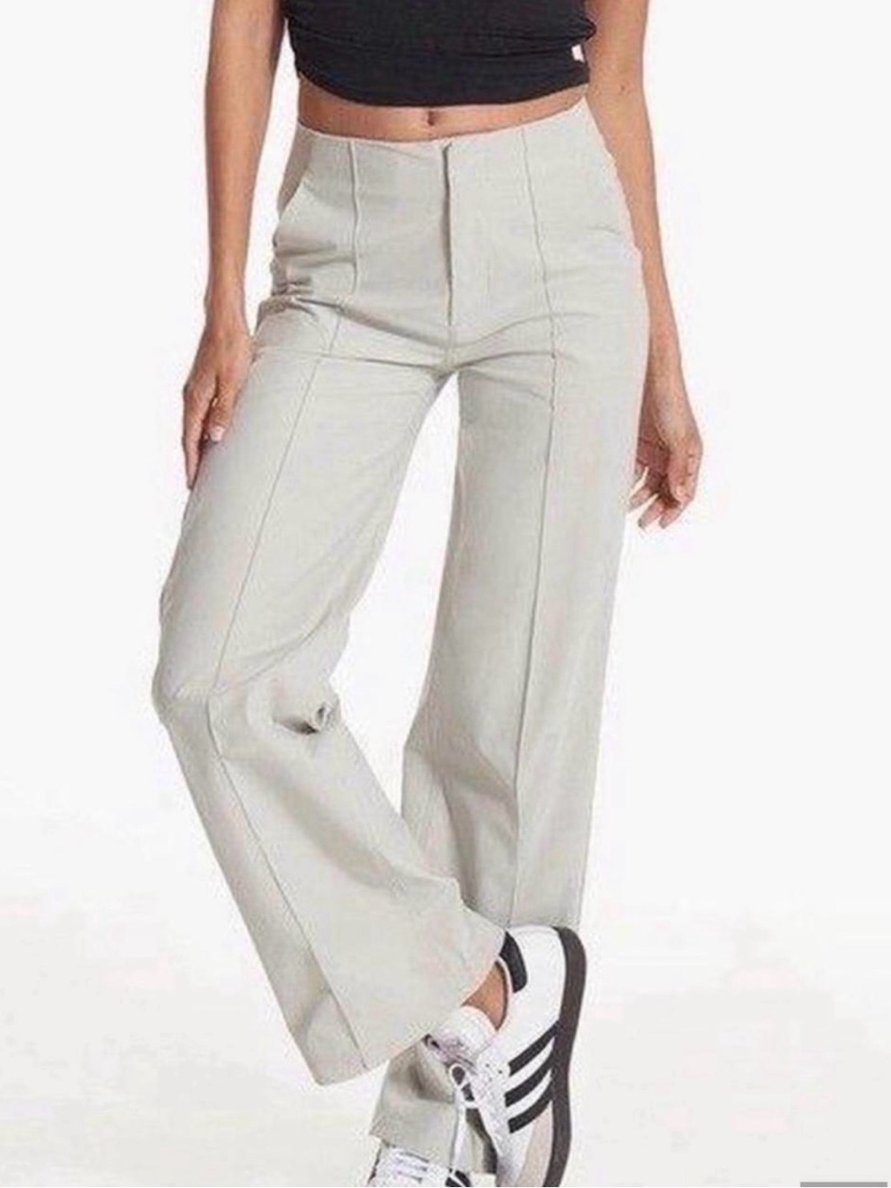 Vuori Wide-Leg High-Rise Pants in Light Gray